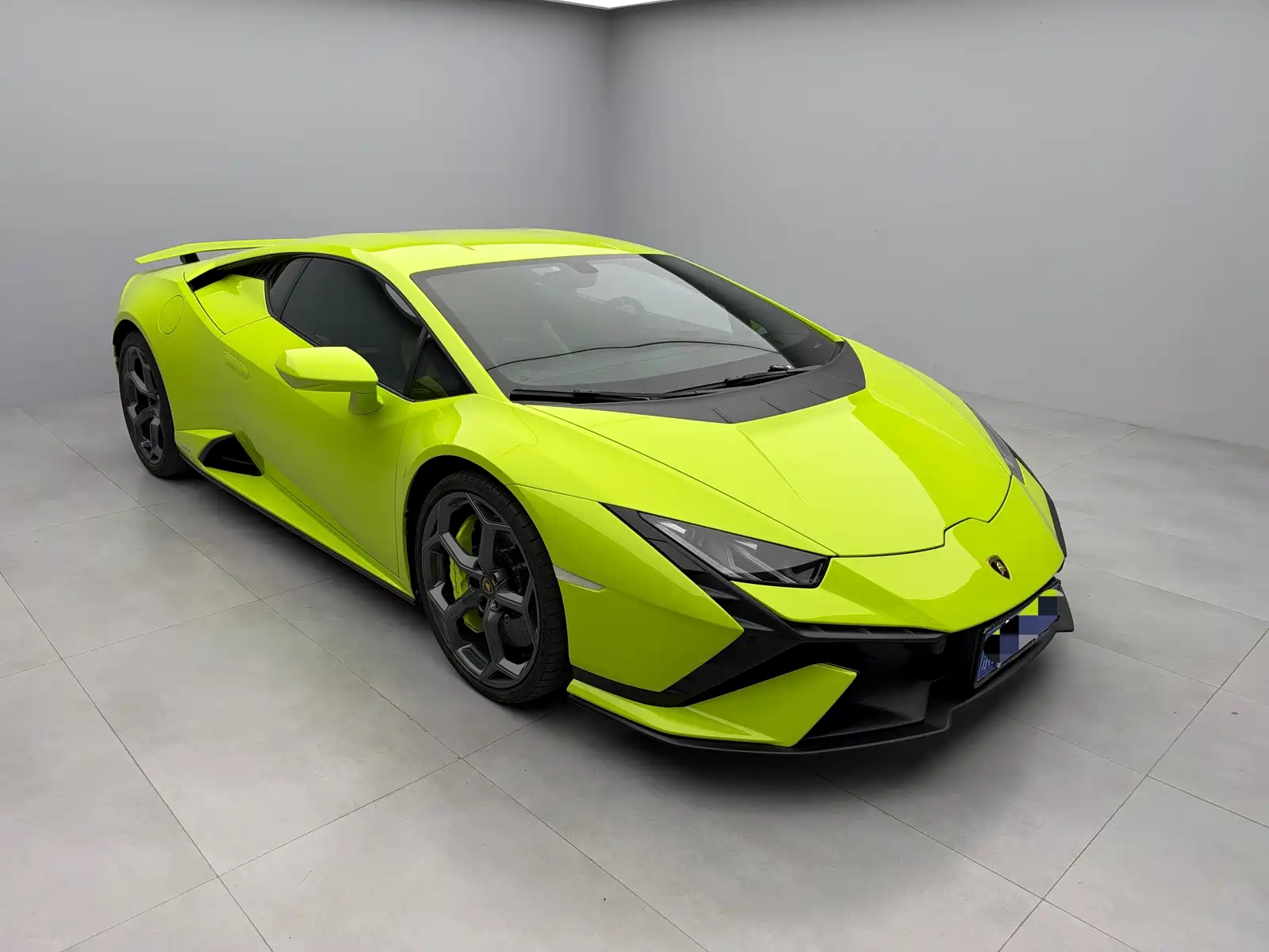 Фото 3 - Lamborghini Huracán