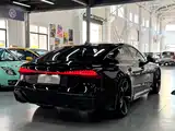 Photo 3 - Audi RS 7