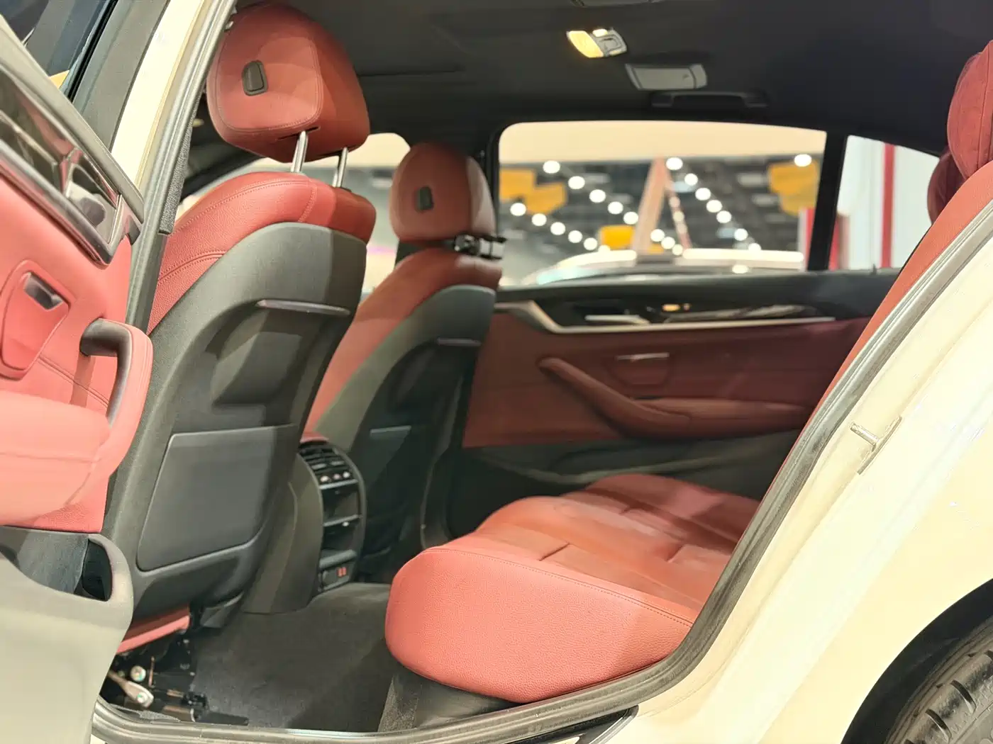 BMW 5 Series 2020 525Li M Sport Package фото 9