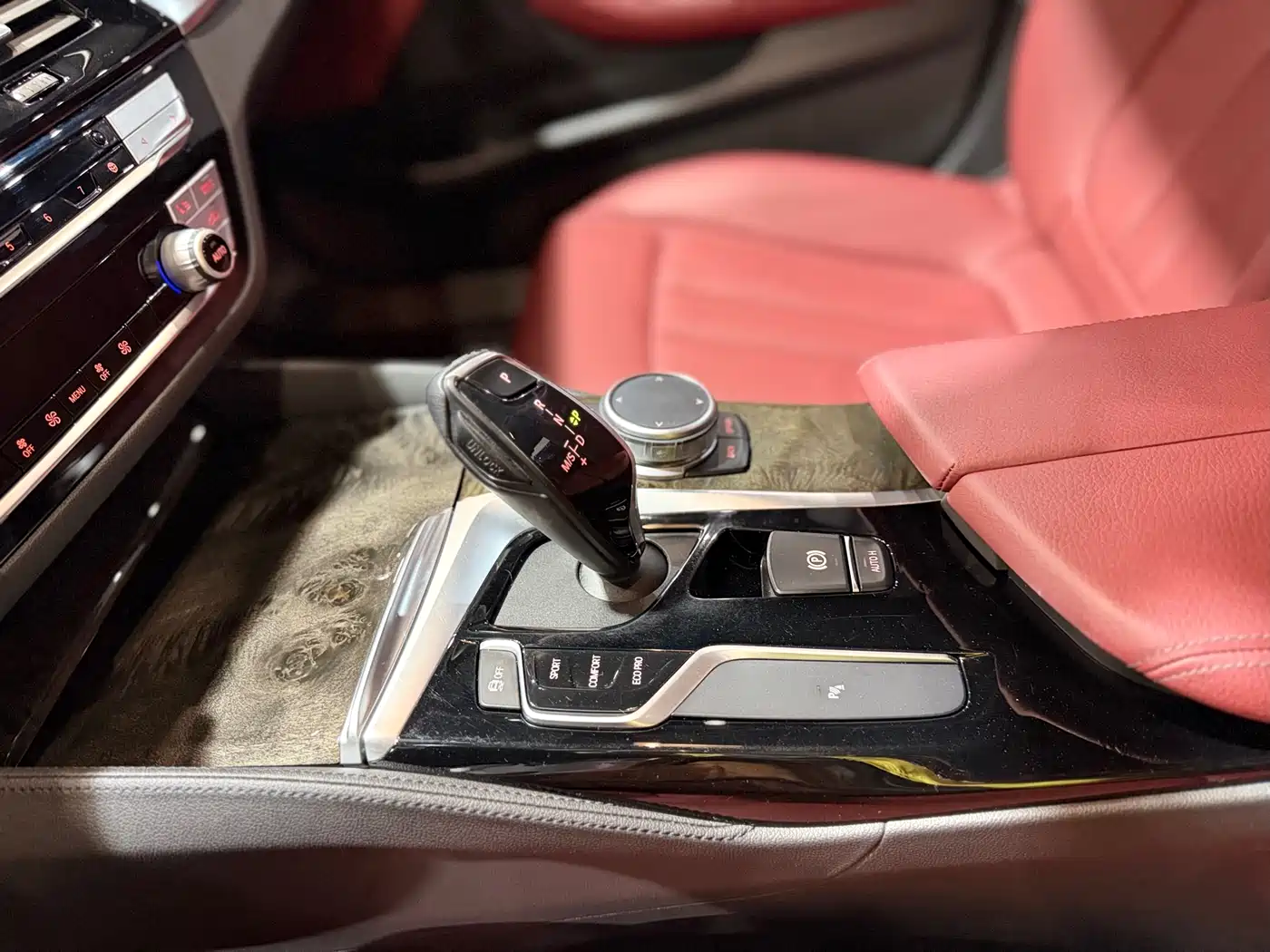 BMW 5 Series 2020 525Li M Sport Package фото 12