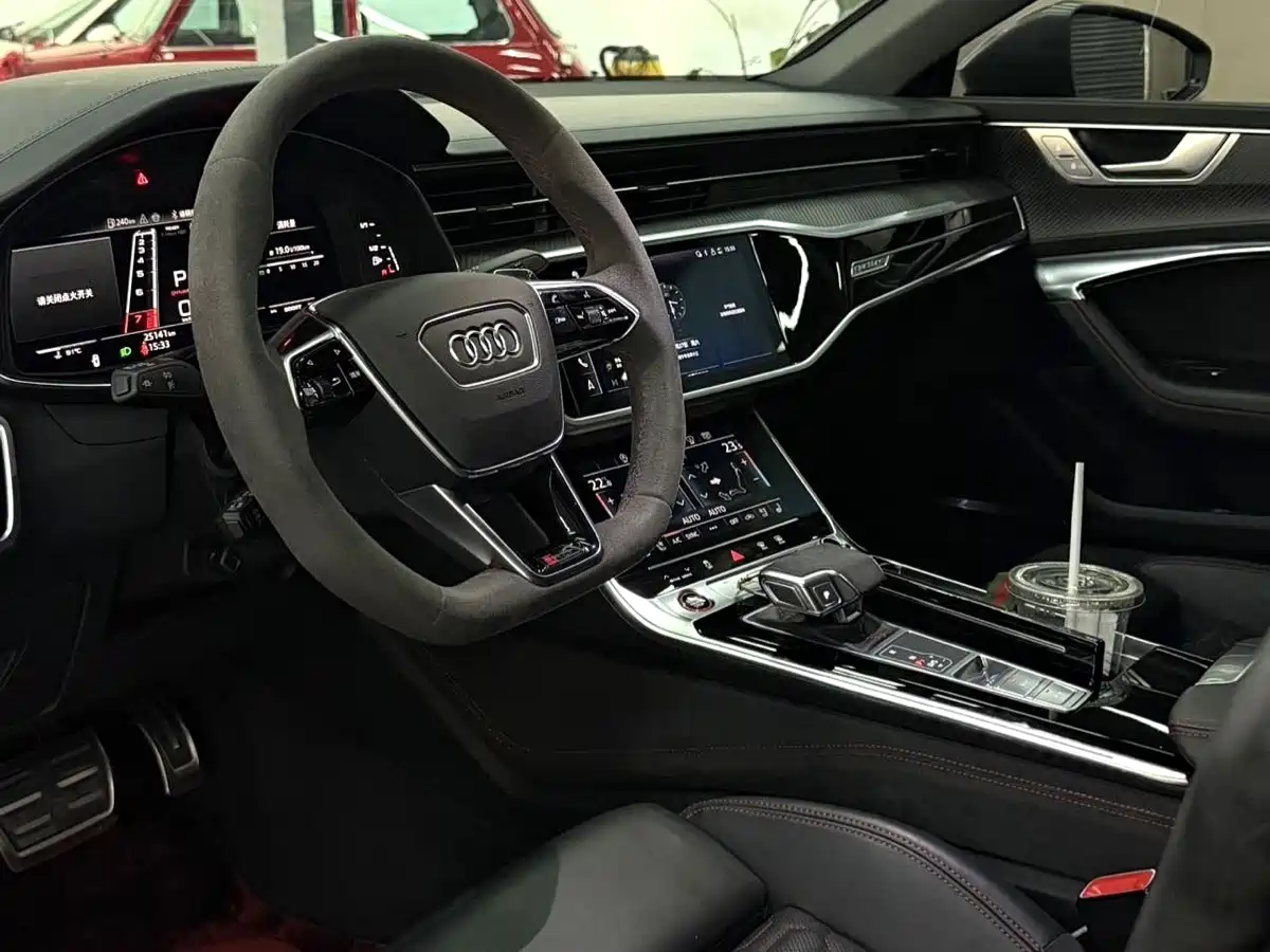 Photo 7 - Audi RS 7