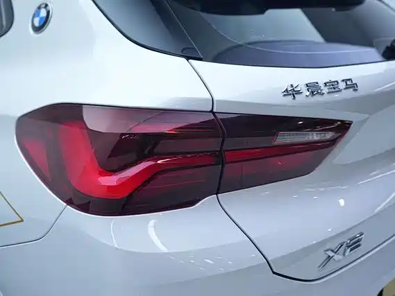 BMW X2 2023 xDrive 25i Radiance Edition фото 12