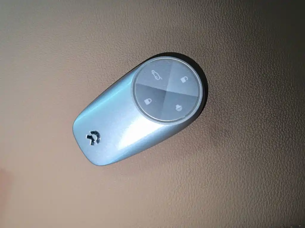Фото 9 - NIO ES6