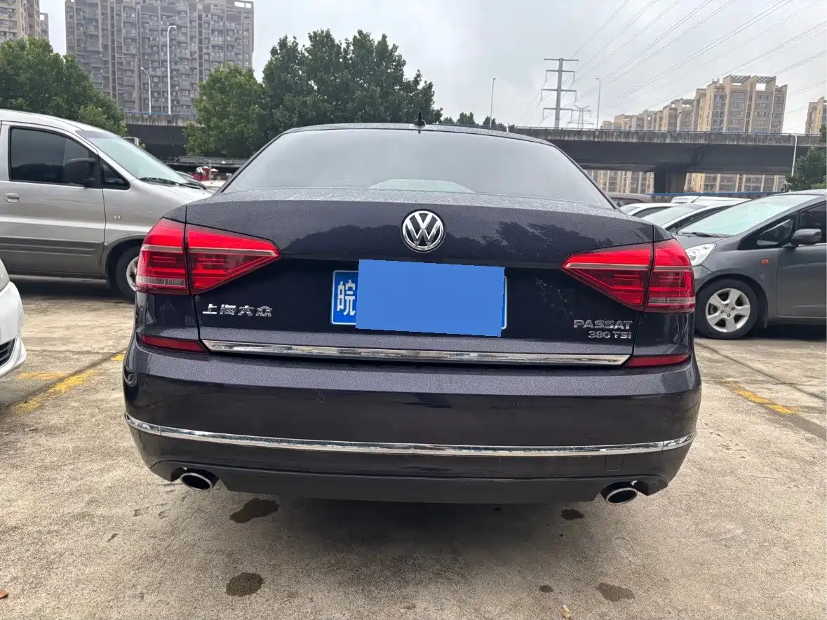 Фото 5 - Volkswagen Passat