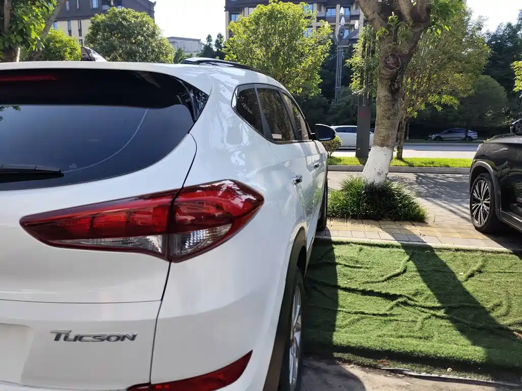 Фото 7 - Hyundai Tucson