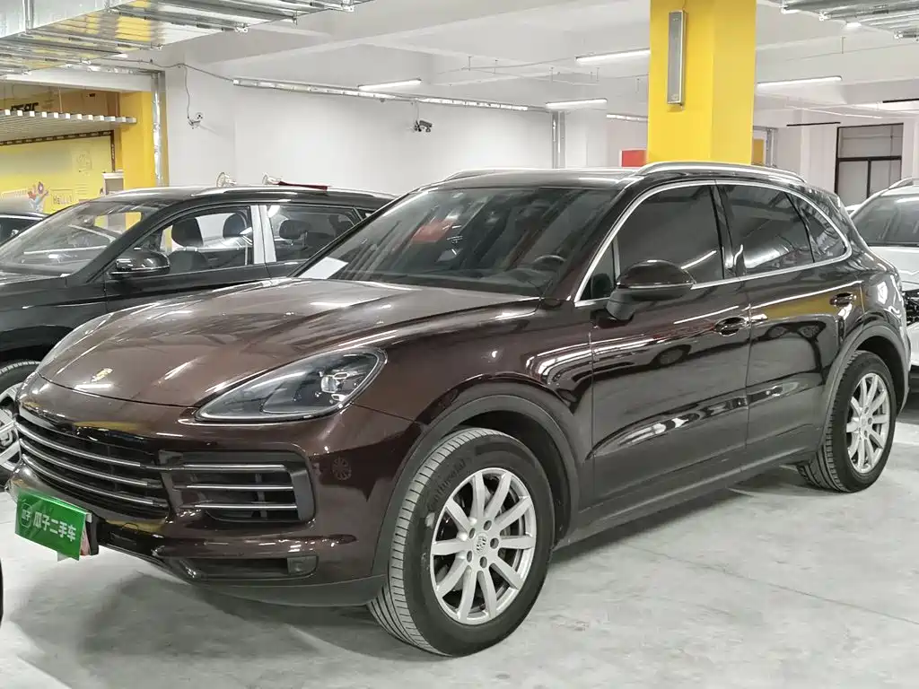 Фото 1 - Porsche Cayenne