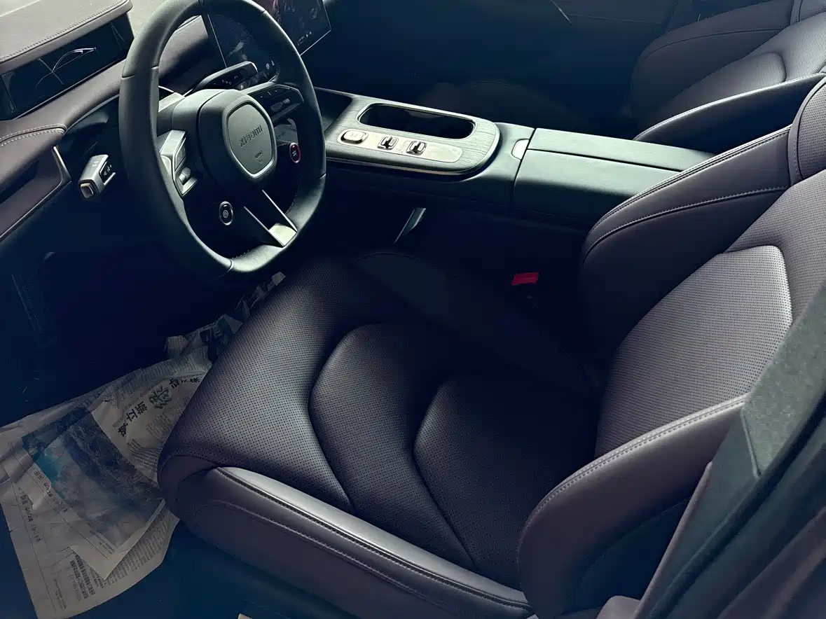 XIAOMI CAR XIAOMI SU7