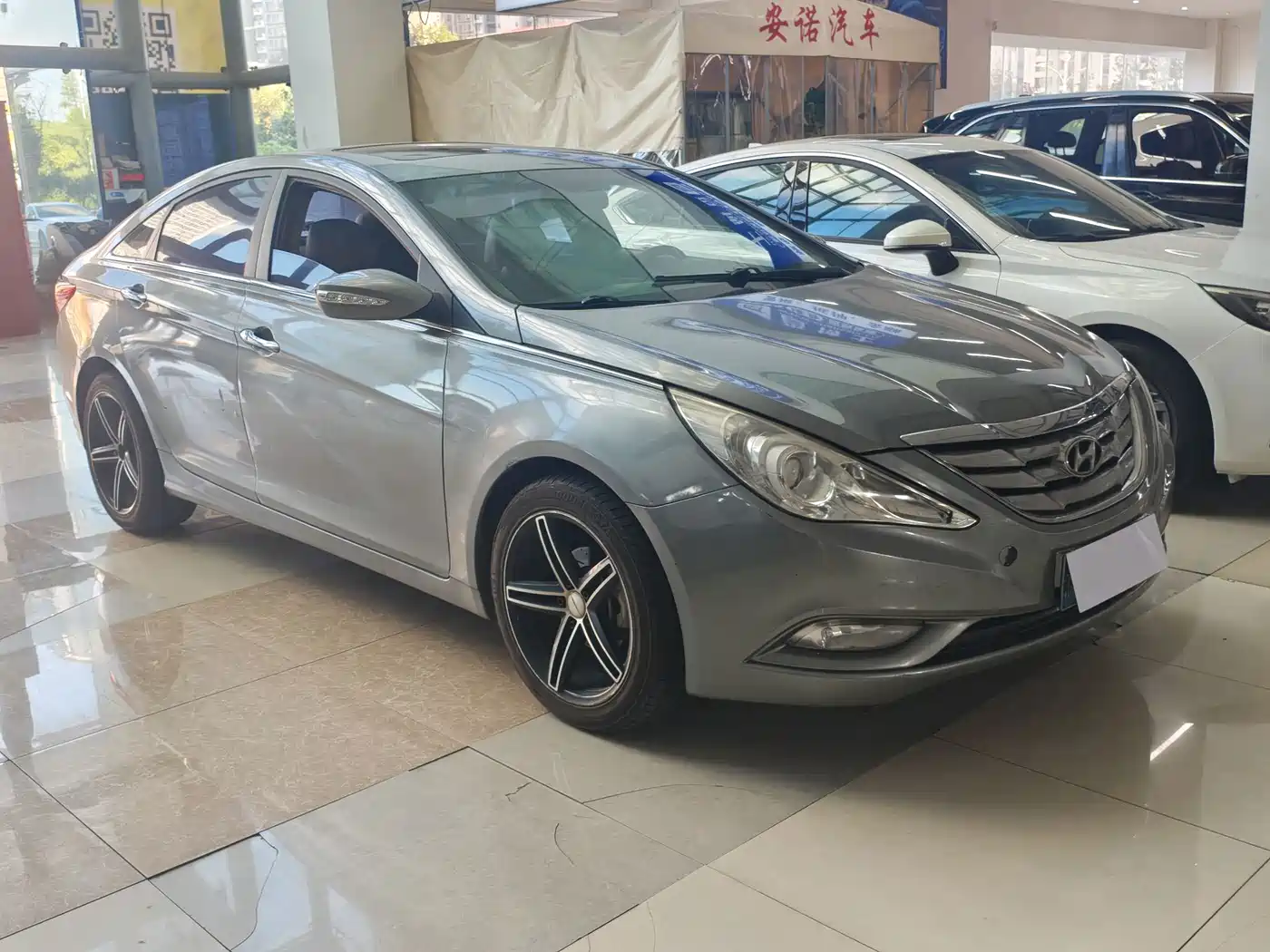 Hyundai Sonata 2011 2011 2.0L Automatic Luxury