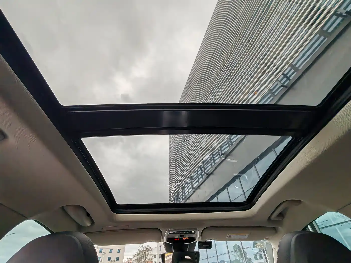 Lynk & Co 01 2019 2.0T 2WD Type Pro Version China VI фото 11