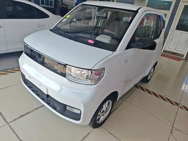Wuling Hongguang MINI EV Комфорт, литий-железо-фосфатный аккумулятор
