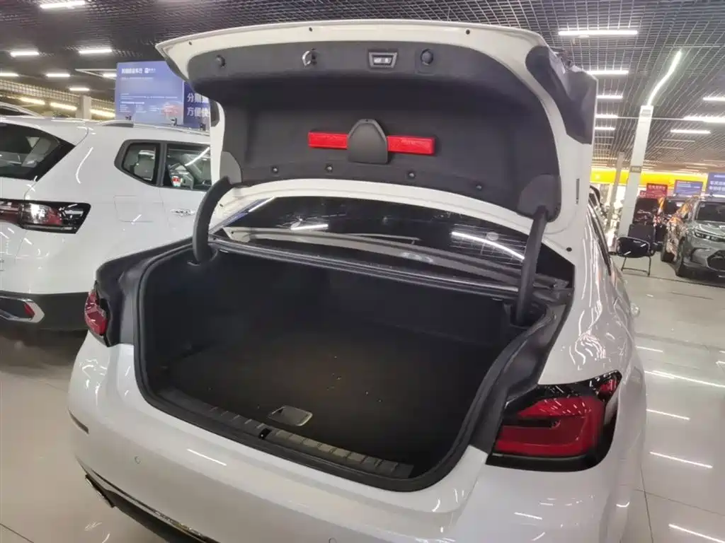 BMW 5 Series New Energy 2022 Facelift 535Le M Sport Package фото 19