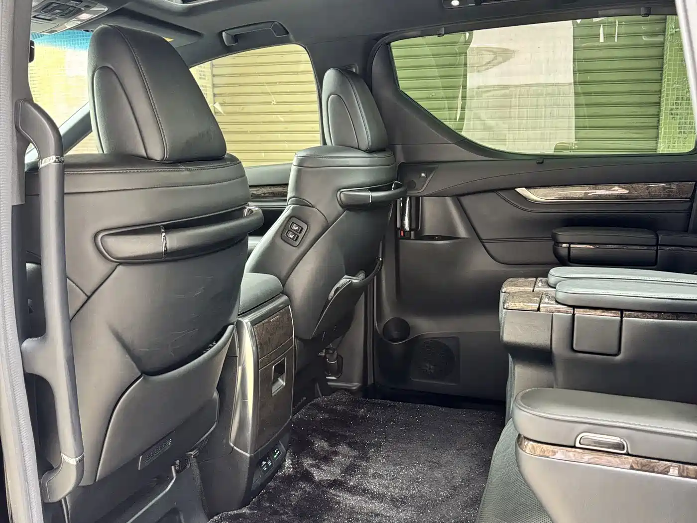 Toyota Vellfire 2020 2020 Twin Engine 2.5L HV Premium Edition