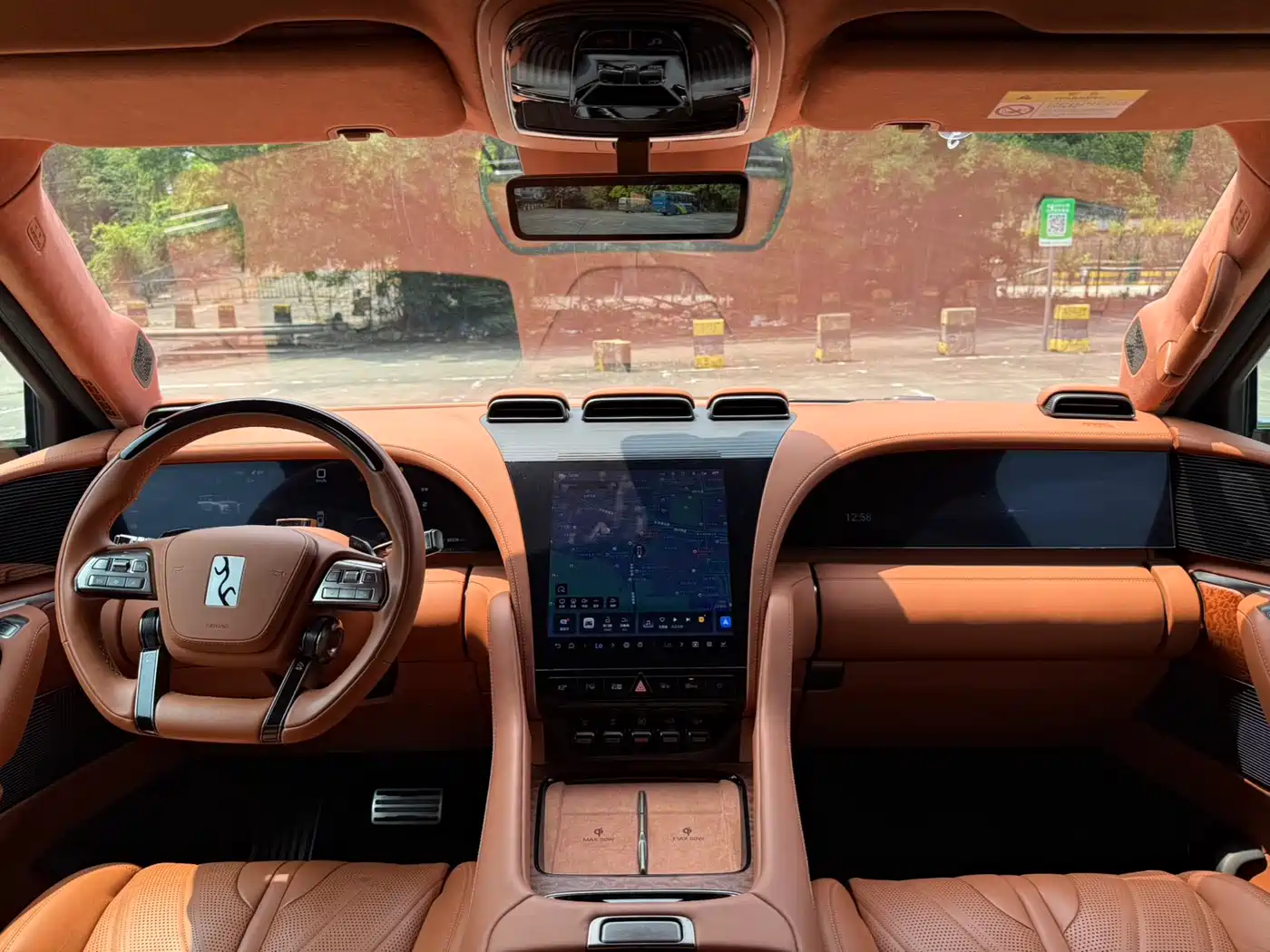Yangwang U8 2023 Luxury Edition фото 14