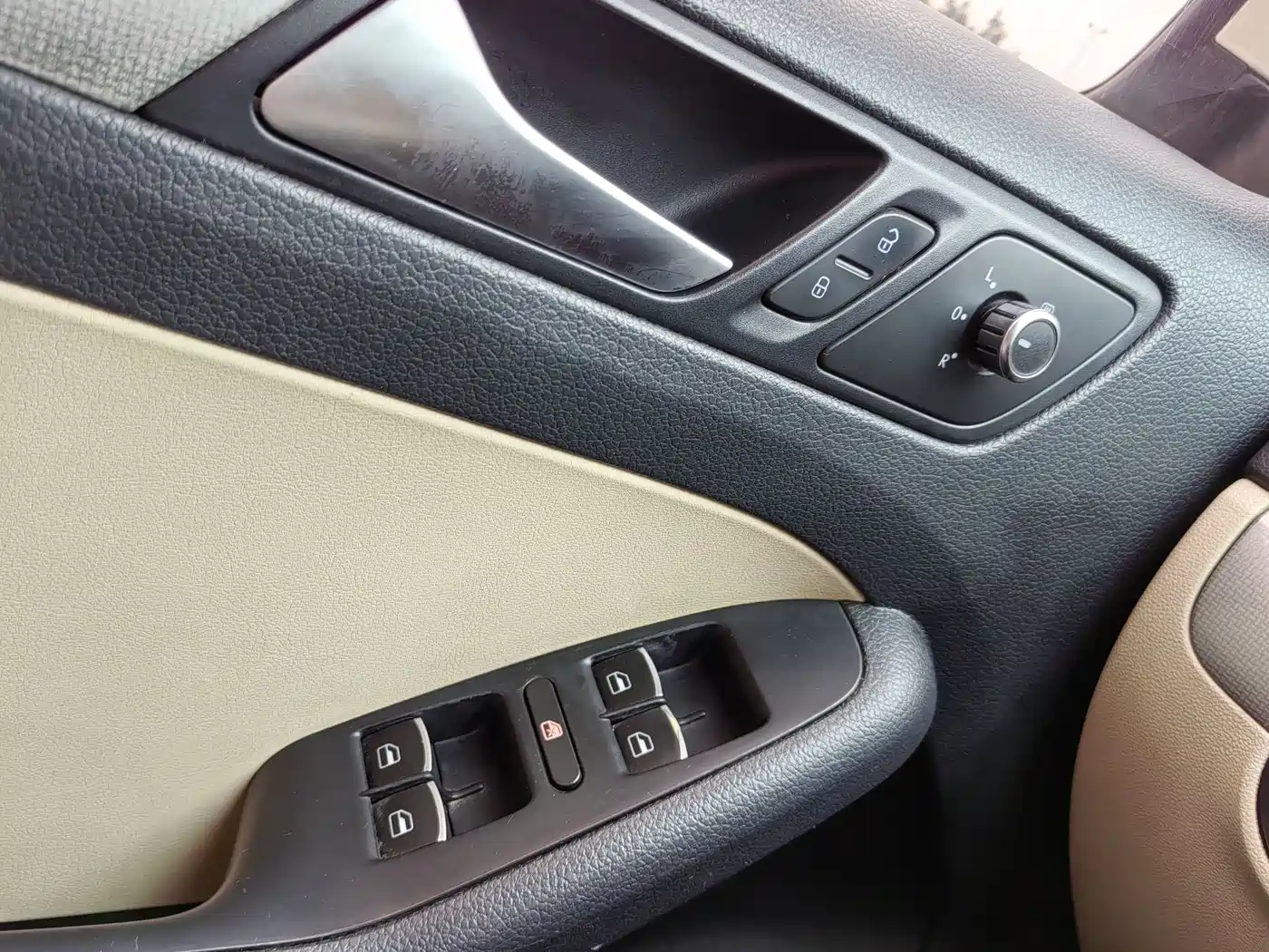 Volkswagen Sagitar 2014 1.4TSI Automatic Fashion фото 19