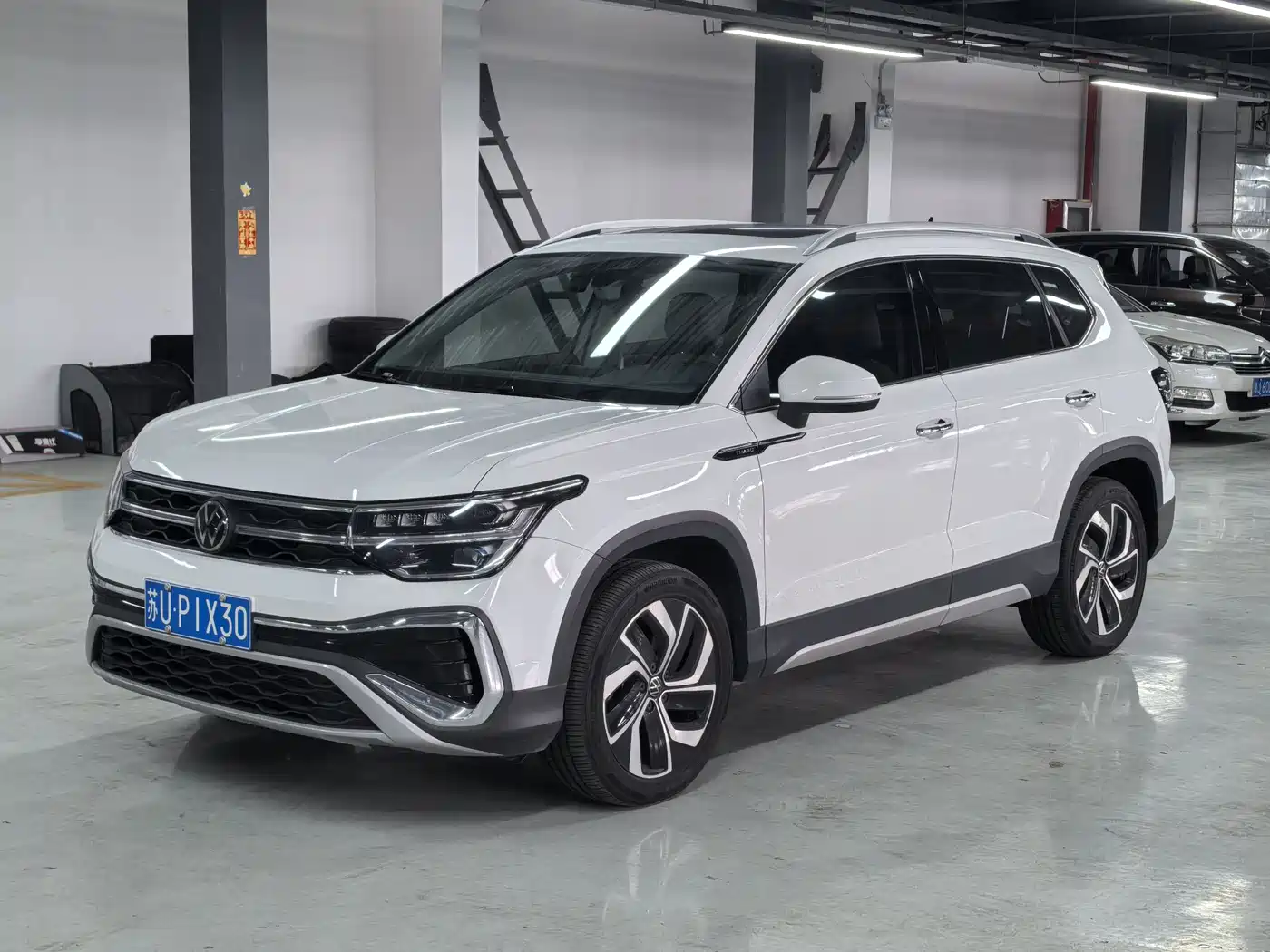 Volkswagen Tharu 2024 300TSI 2WD Full Moon Edition
