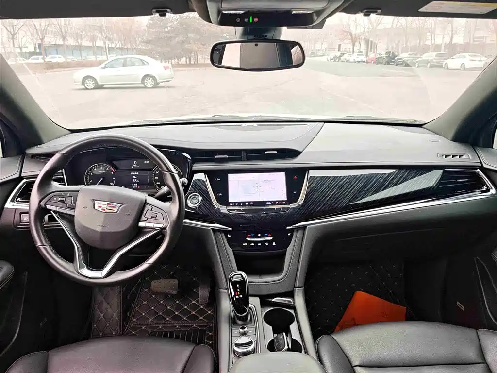 Cadillac XT6 2022 2.0T 7-Seater 2WD Luxury Edition фото 24