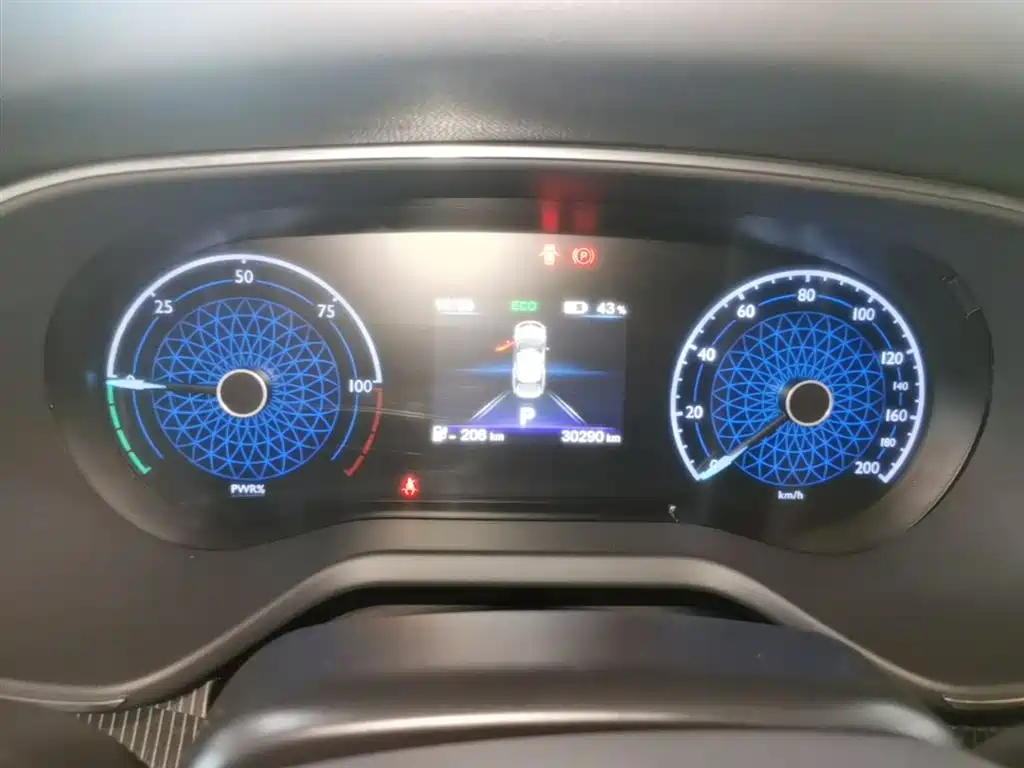Hongqi E-QM5 2023 Facelift Basic Travel Edition фото 12