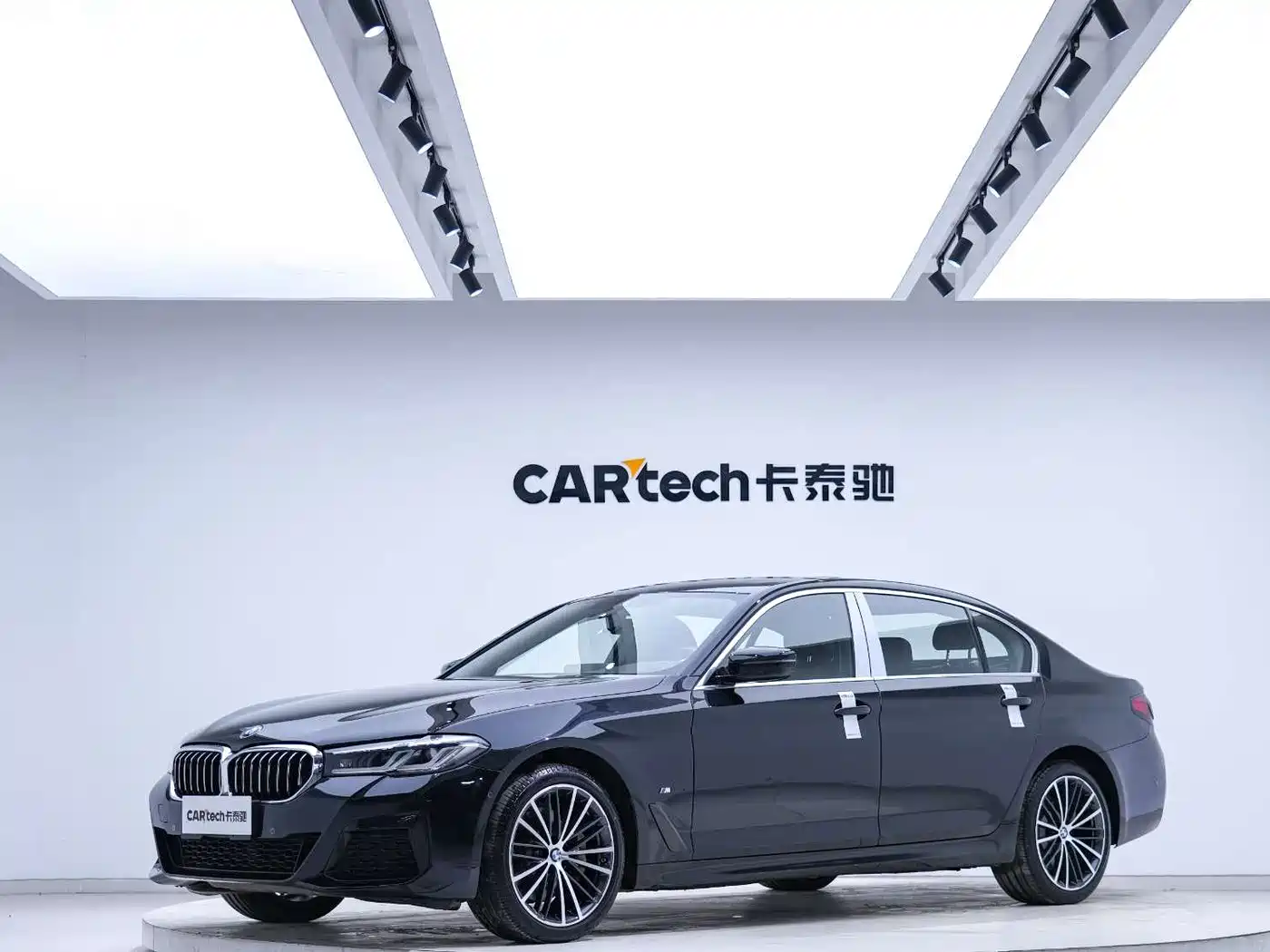 BMW 5 Series 2021 530Li Leading M Sport Package