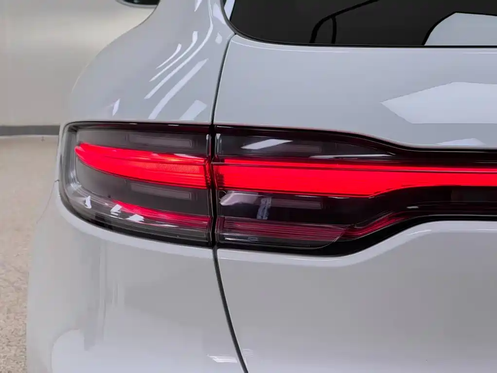 Фото 15 - Porsche Macan