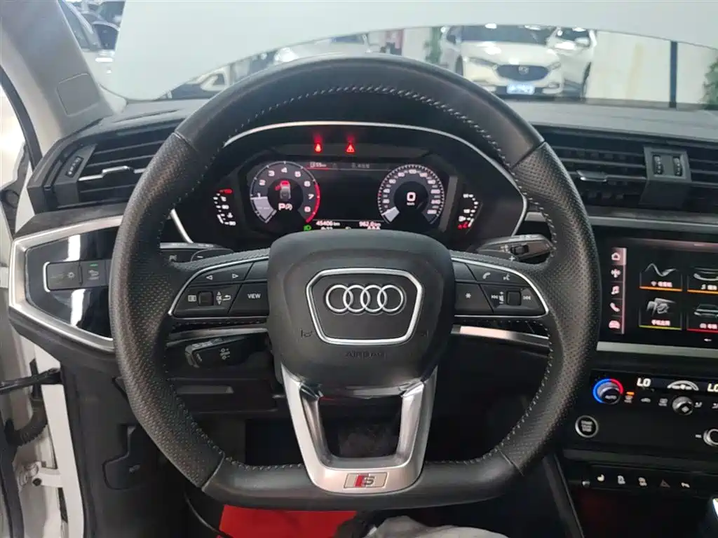 Audi Q3 Sportback 2020 40 TFSI Fashion фото 11