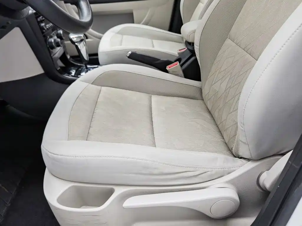 Photo 20 - Citroën C-Quatre