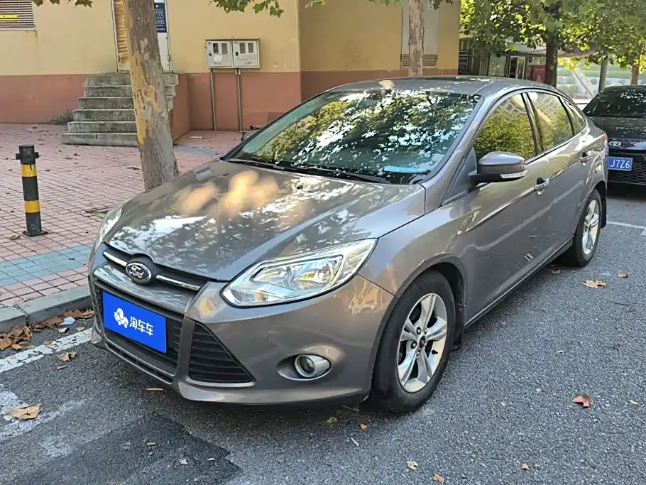Фото 1 - Ford Focus