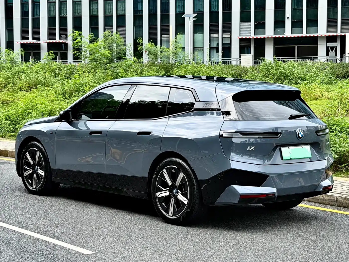 BMW iX 2023 2022 xDrive40