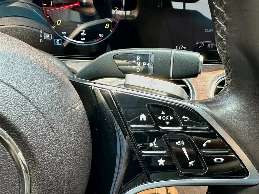 Mercedes-Benz E-Class 2021 E 300 L Fashion фото 23