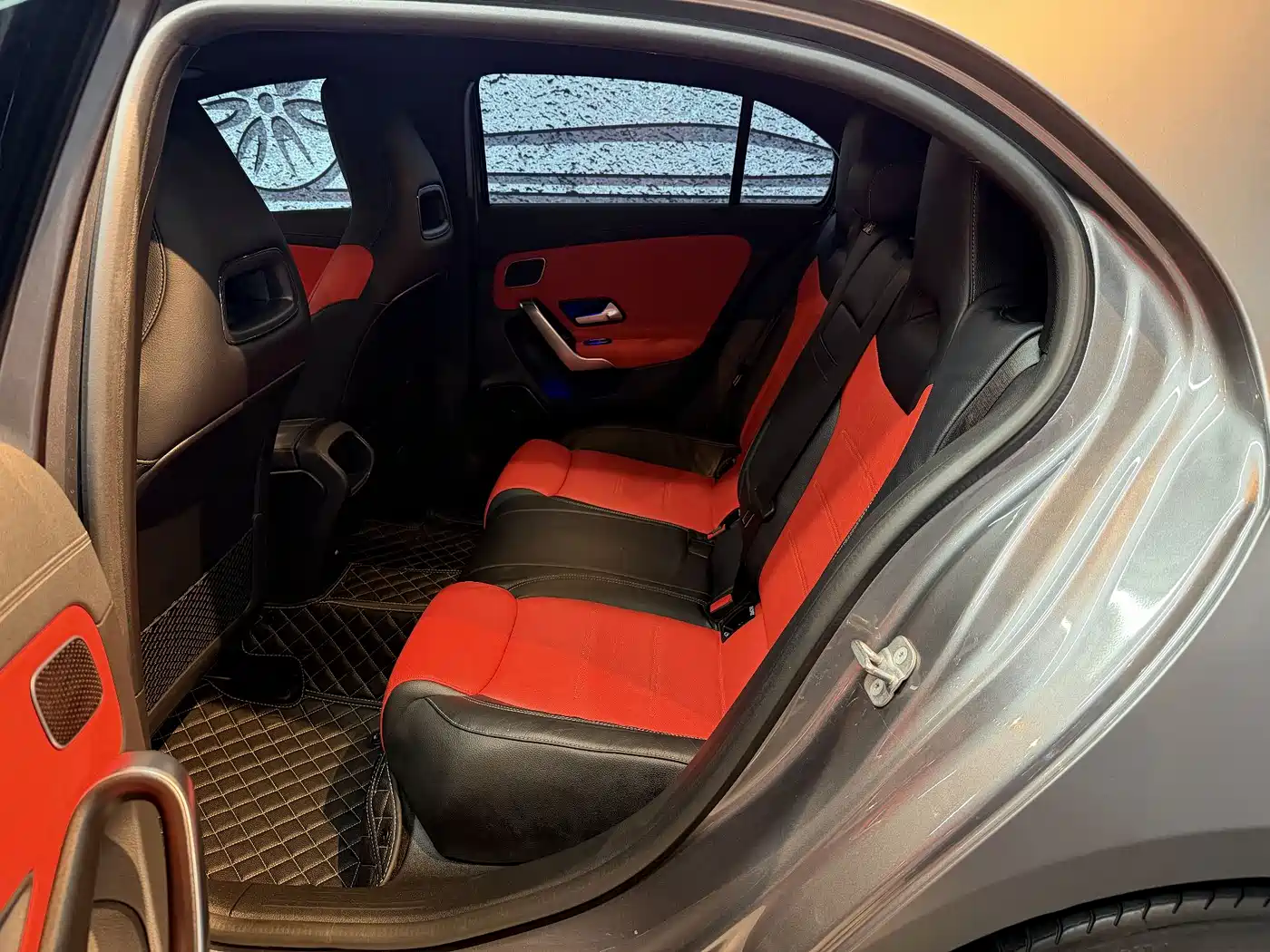 Mercedes-Benz A-Class AMG (Import) 2024 AMG A 35 4MATIC фото 7