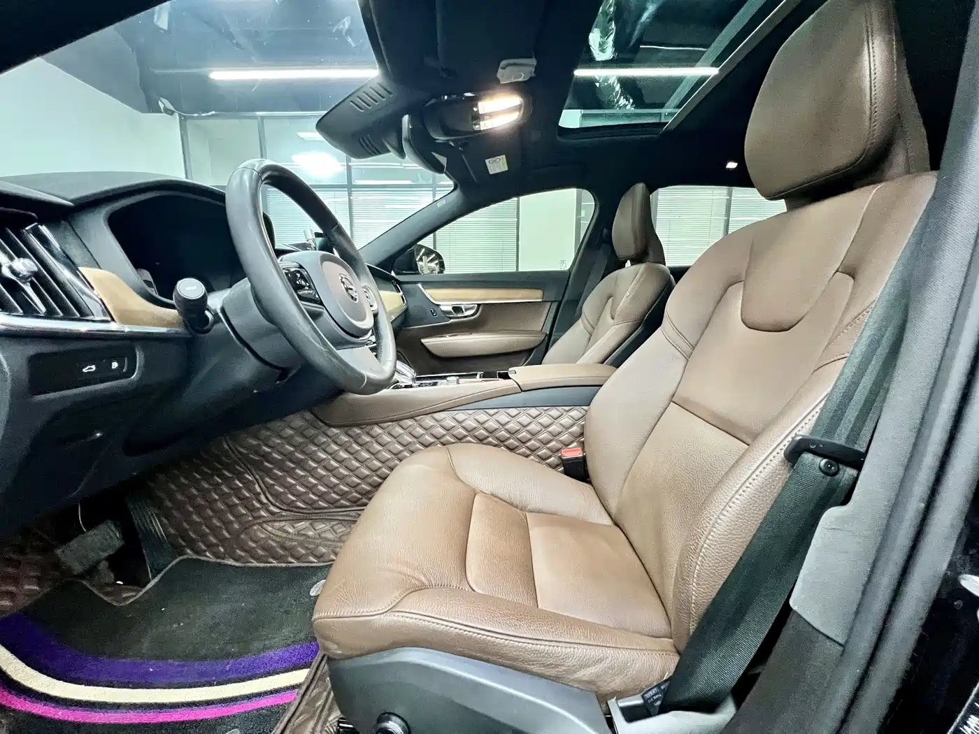 VOLVO S90 PLUG IN HYBRID