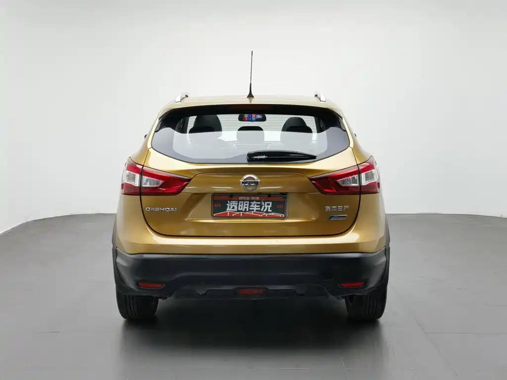 Фото 4 - Nissan Qashqai