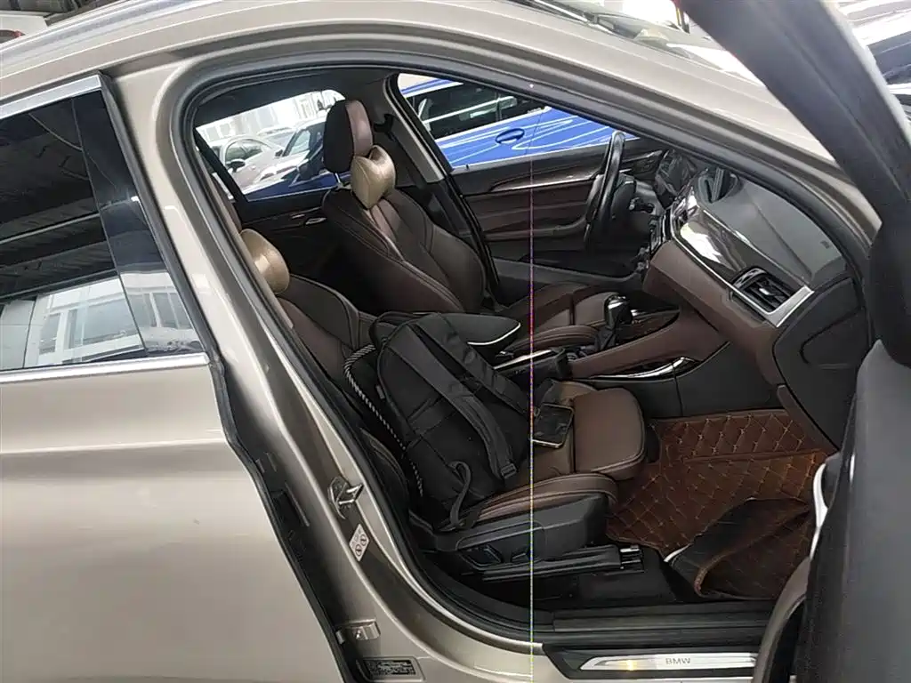 BMW X1 2018 xDrive20Li Premium Model фото 25