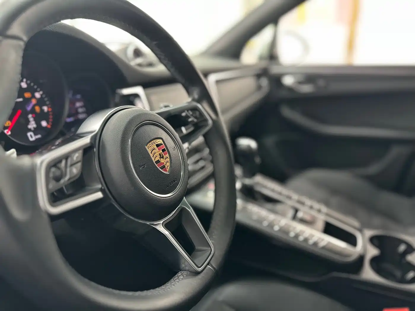 Porsche Macan 2018 Macan 2.0T фото 14
