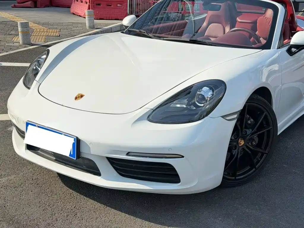 Фото 3 - Porsche 718