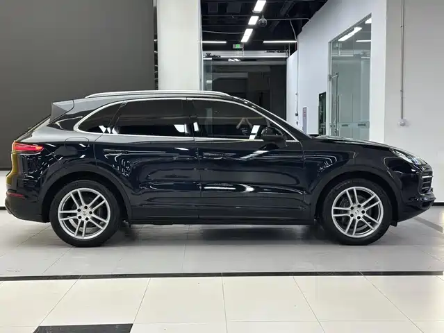 Porsche Cayenne 2019 Cayenne 3.0T — фото 3