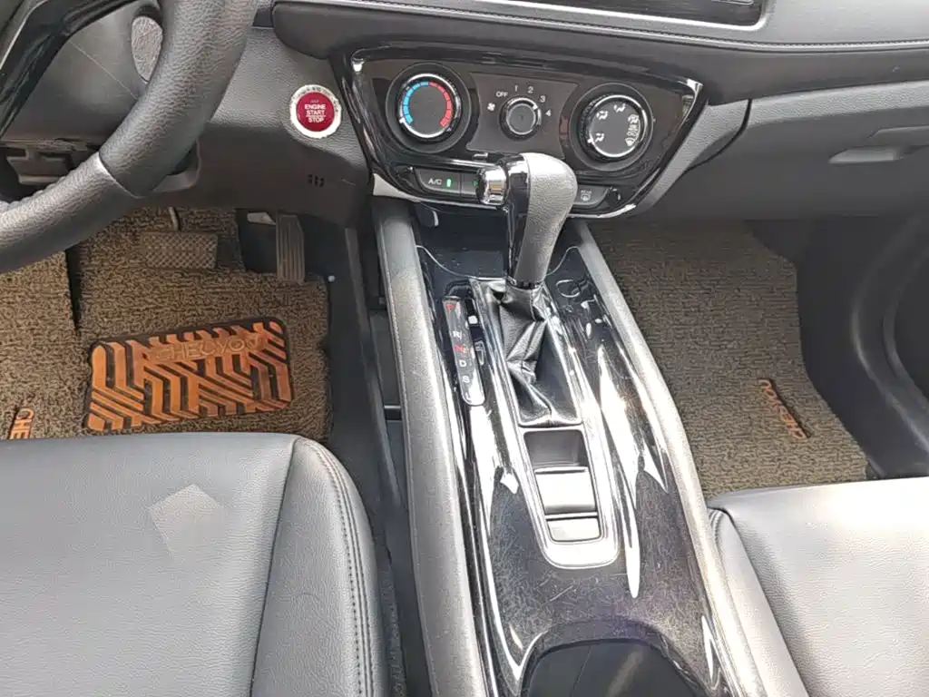 Photo 14 - Honda Vezel