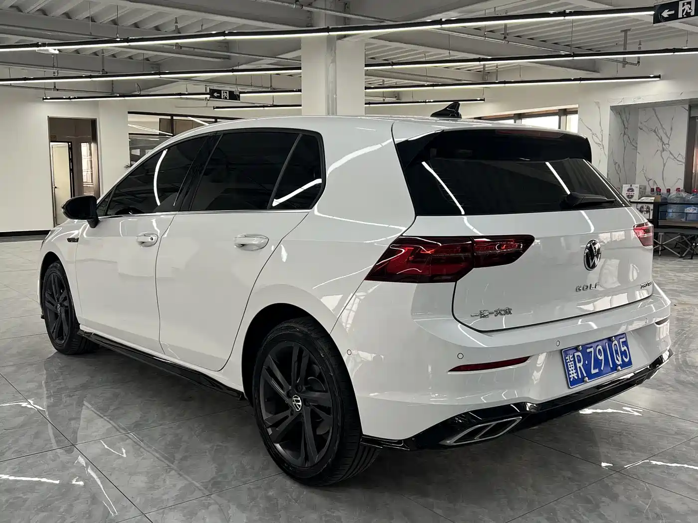 Volkswagen Golf 2023 Facelift 280TSI DSG R-Line Lite фото 6