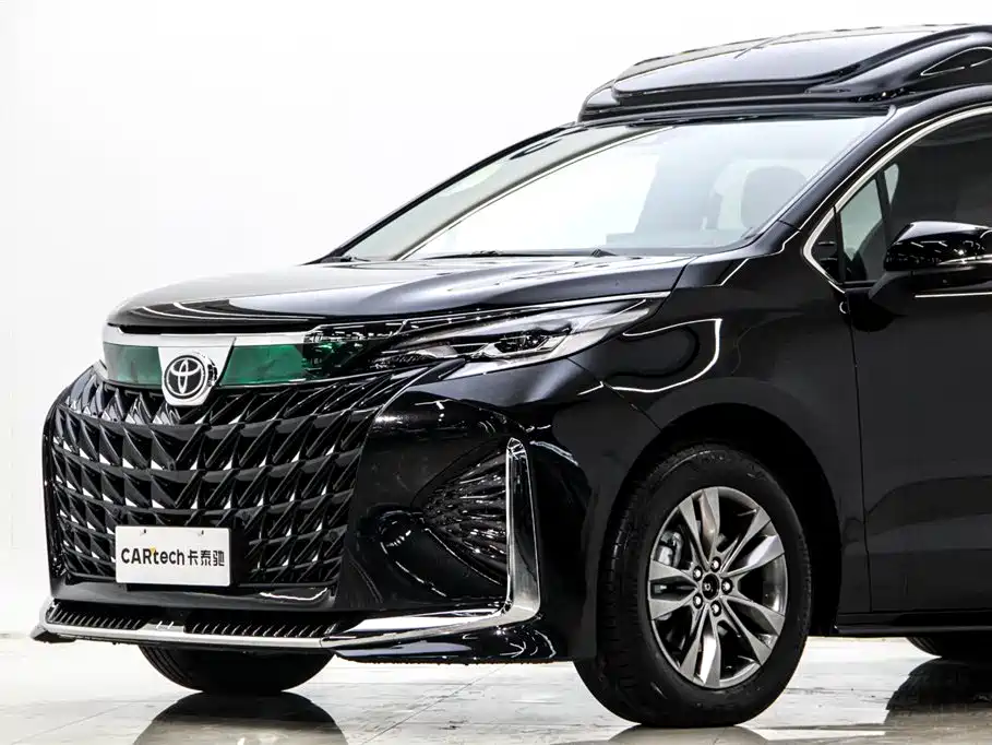 Toyota Sienna 2026 2.5L Hybrid AWD Luxury Edition фото 34
