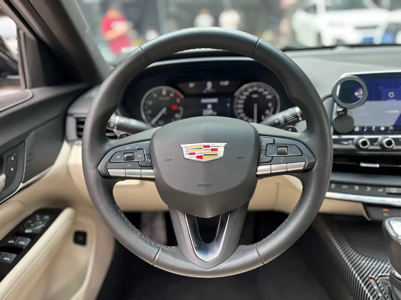 CADILLAC CT4