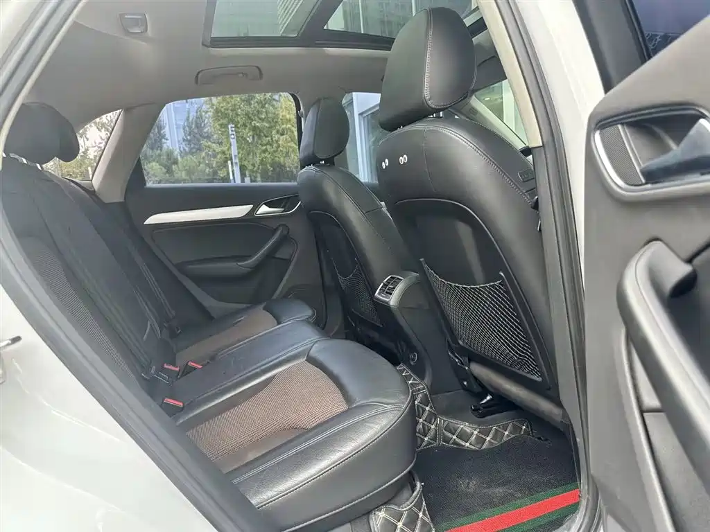 Фото 6 - Audi Q3