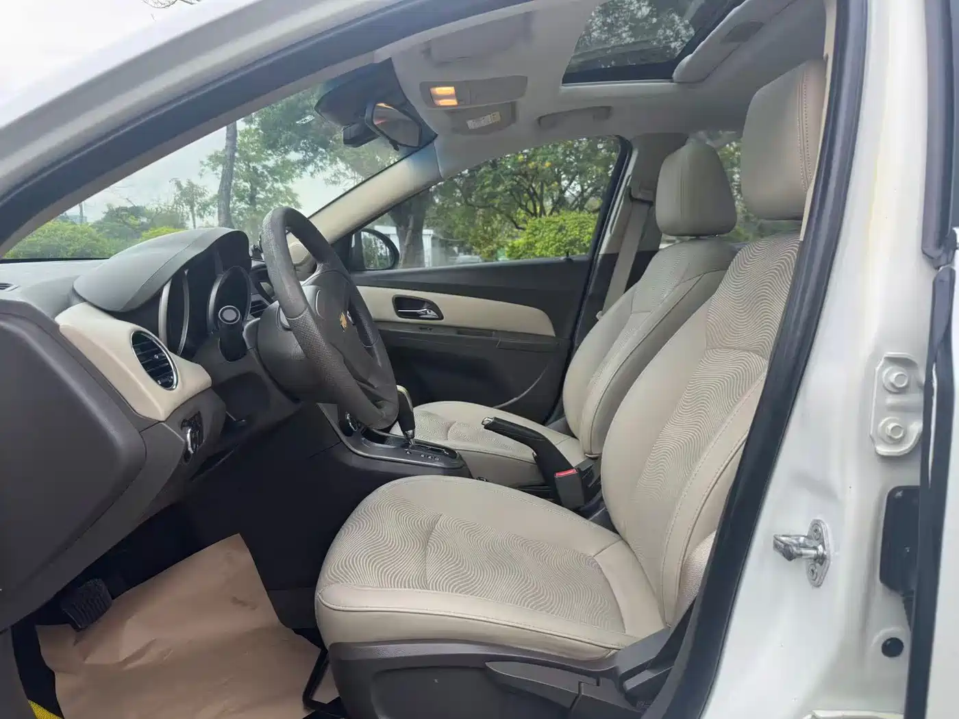 Chevrolet Cruze 2015 1.5L Classic SE AT фото 4