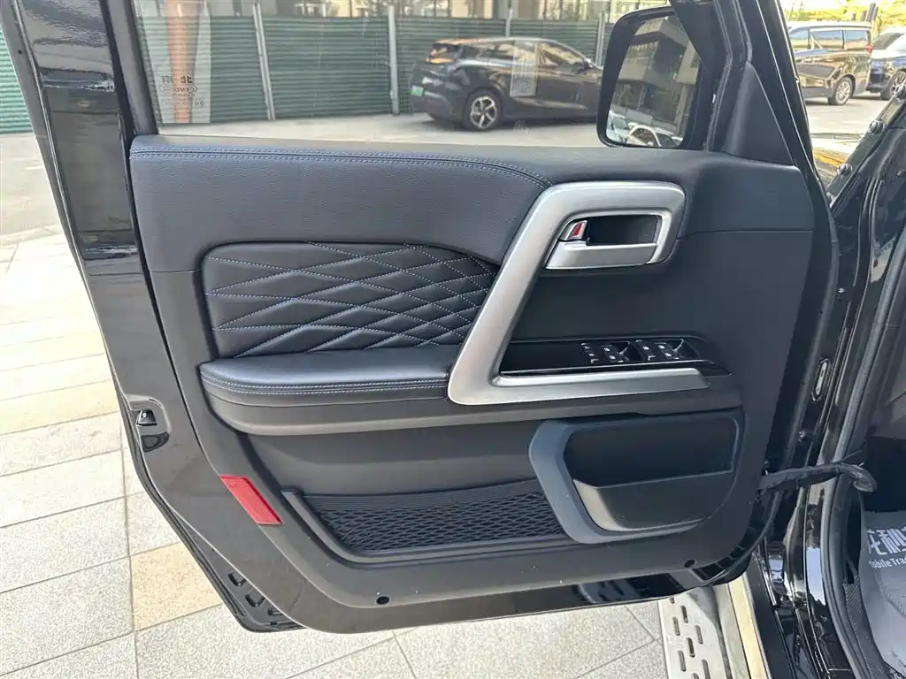 BAIC ORV Beijing Offroad BJ40 2023 2.0T Auto 4WD Urban Hunter Knight Edition фото 17