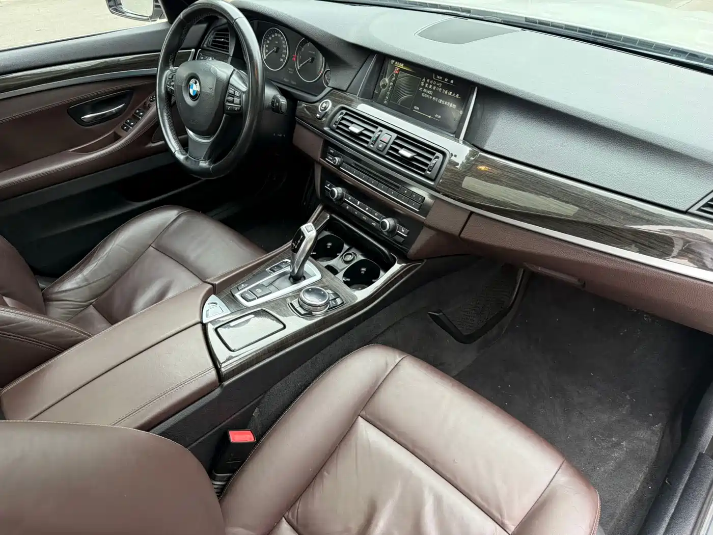 BMW 5 Series 2014 525Li Luxury Design Package фото 22