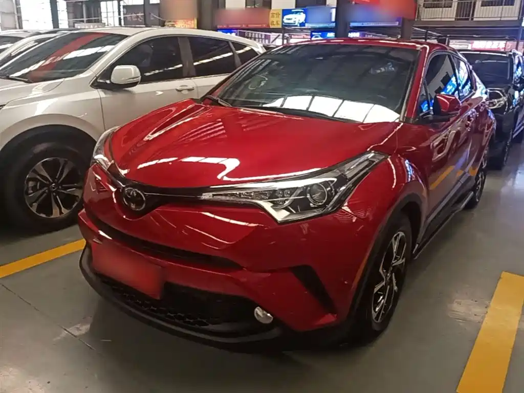 Toyota C-HR 2020 Model 2.0L Leading