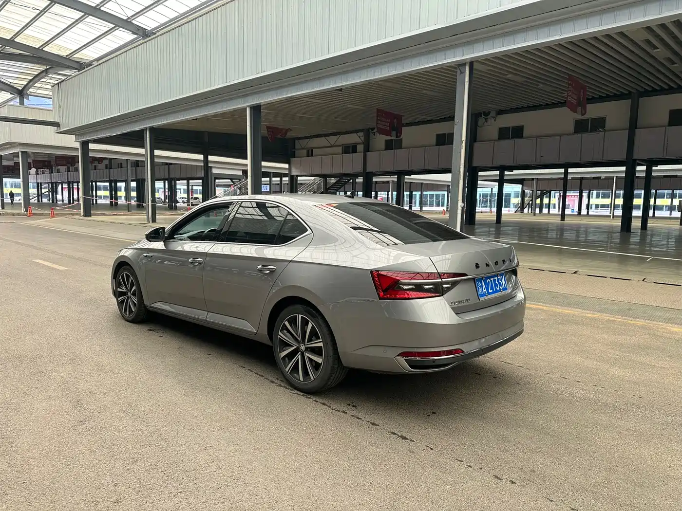 Škoda Superb 2022 TSI330 DSG Luxury Edition фото 7