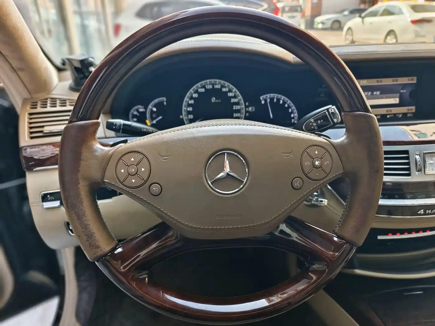 Mercedes-Benz S-Class 2011 S 500 L CGI 4MATIC фото 27