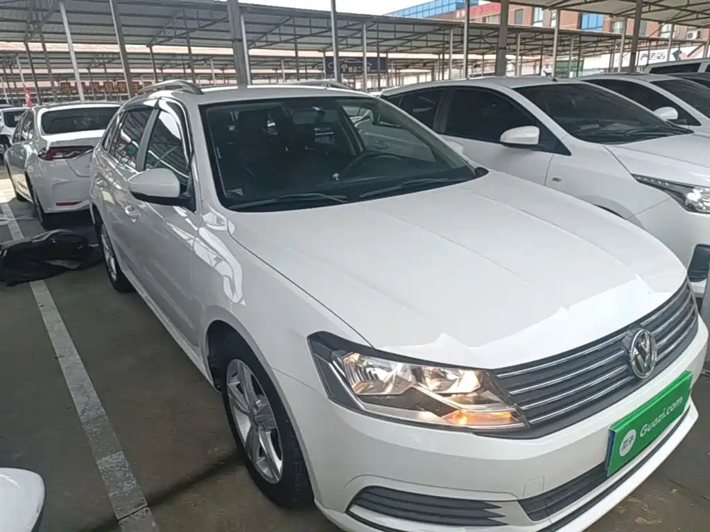 Volkswagen Lavida Tour 2017 1.6L Automatic Trend Edition фото 4