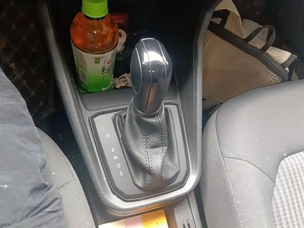 Volkswagen Santana 2016 1.6L Automatic Trend Edition фото 14