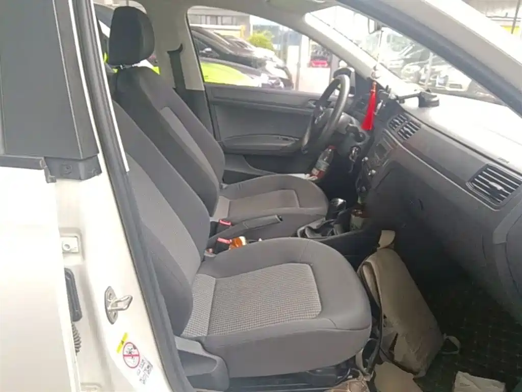 Volkswagen Santana 2016 1.6L Automatic Trend Edition фото 25