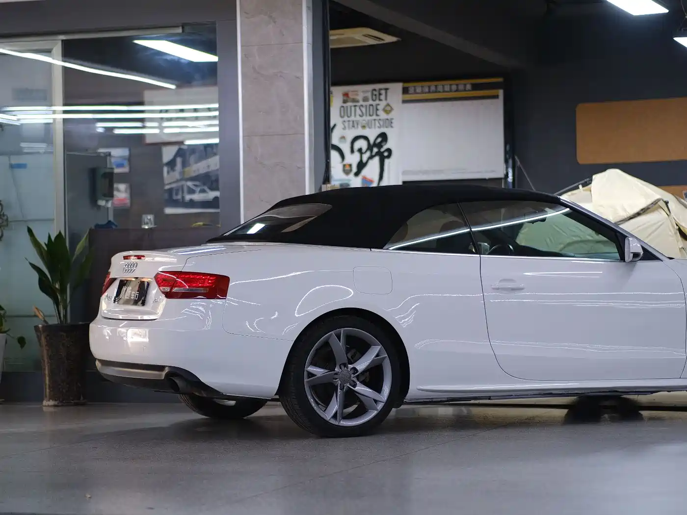 Audi A5 (Import) 2010 2.0TFSI Cabriolet фото 21